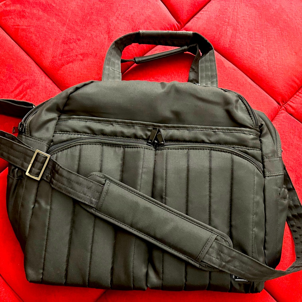 Like new Lug Boxer 2